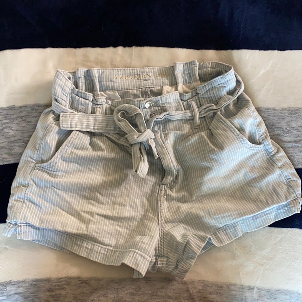 American Eagle paper bag shorts size 4.